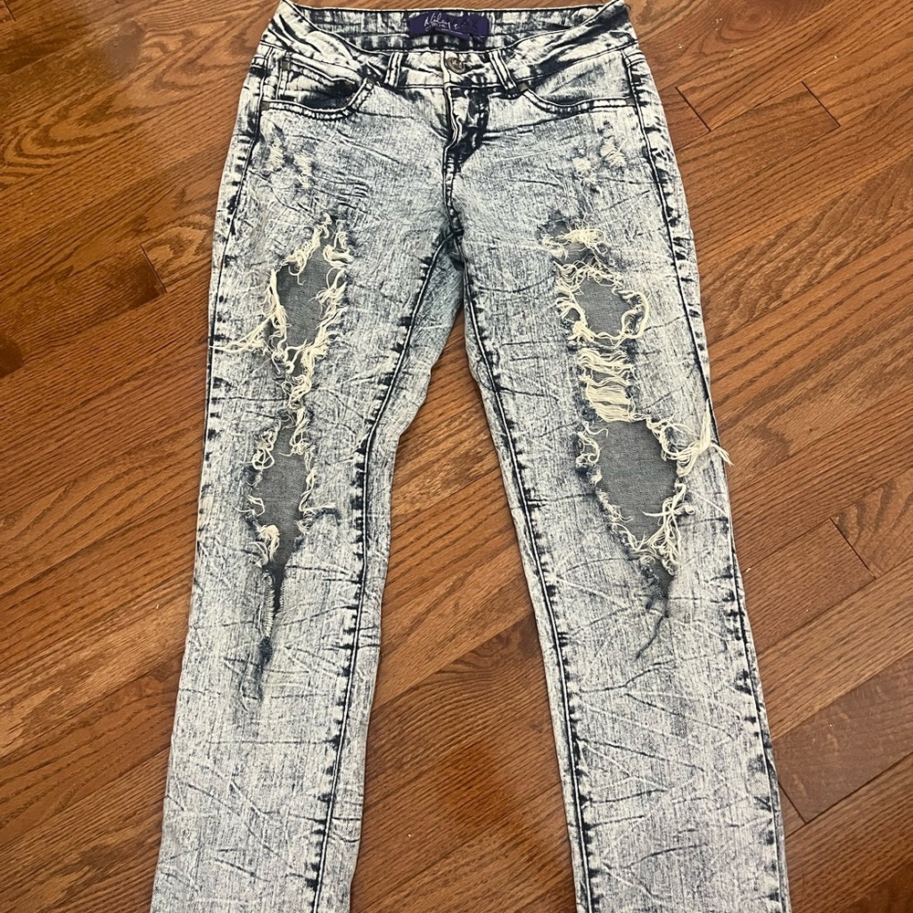 Miley cyrus max azria ripped jeans